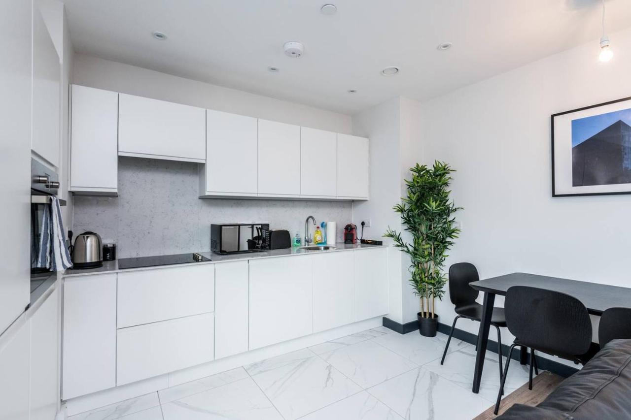 ליברפול Waterfront Apartment With View Of Liver Building מראה חיצוני תמונה