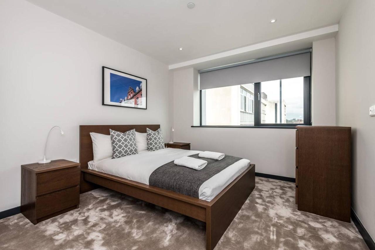 ליברפול Waterfront Apartment With View Of Liver Building מראה חיצוני תמונה